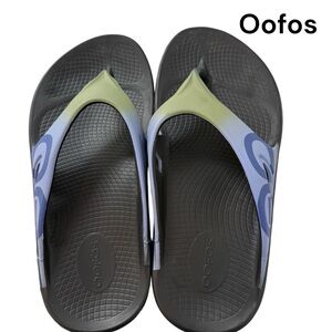 Oofos Sandals Unisex M8 W10 Olive Green/ Blue Excellent condition